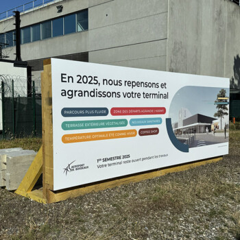Panneau de chantier aéroport plot en béton Impression numérique : Panneau de chantier aéroport plot en béton
